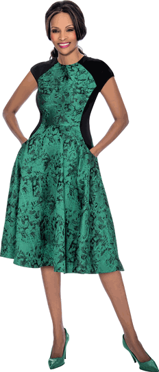 Style 7642
Size 8-24